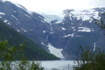 Erlebnis Norwegen - dieser Gletscher kalbt ins Meer