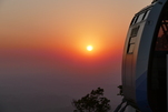 San Marino. Man kann übrigens auch die Seilbahn hoch zum Monte Titano nehmen.